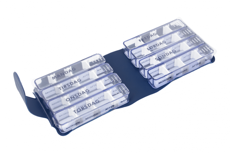 Medidos-DK-No8-Classic-Saphire-Open-pill-dispenser-Kibodan-danish-design